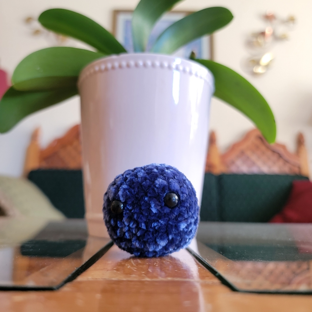 [ONE] Mini Super Soft Handmade Crochet Stress Ball